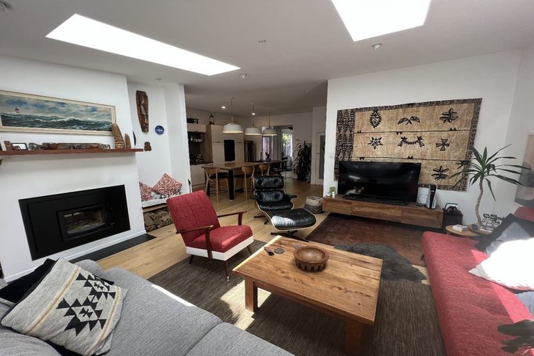 Photo of property in 28 Kilbirnie Crescent, Kilbirnie, Wellington, 6022