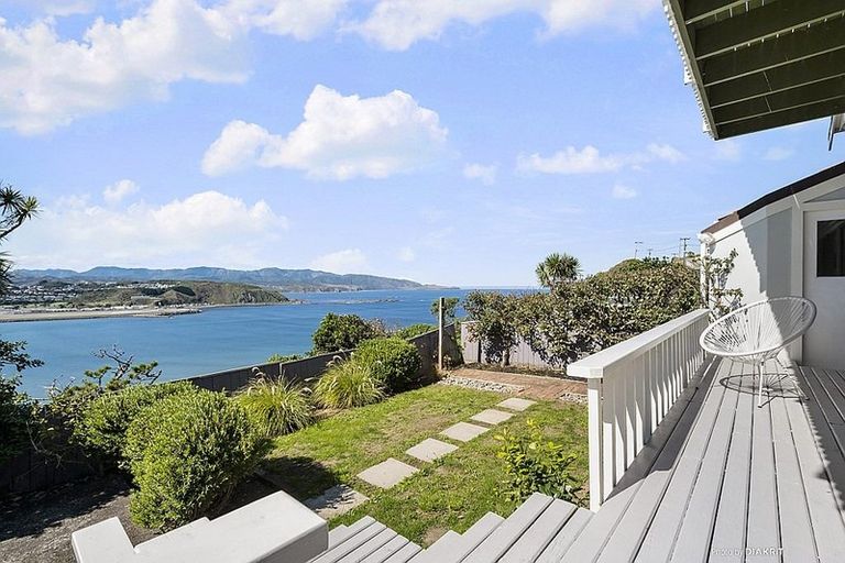 Photo of property in 7 View Road, Houghton Bay, Wellington, 6023