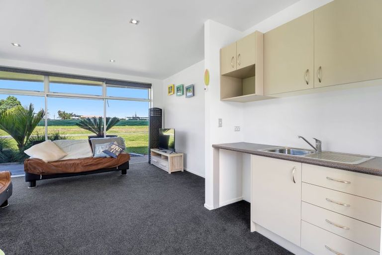 Photo of property in 401 Harbour View Road, Whangamata, 3620