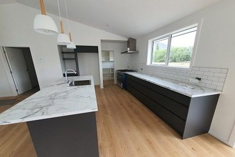 Photo of property in 5 Walton Way, Lower Shotover, Queenstown, 9304