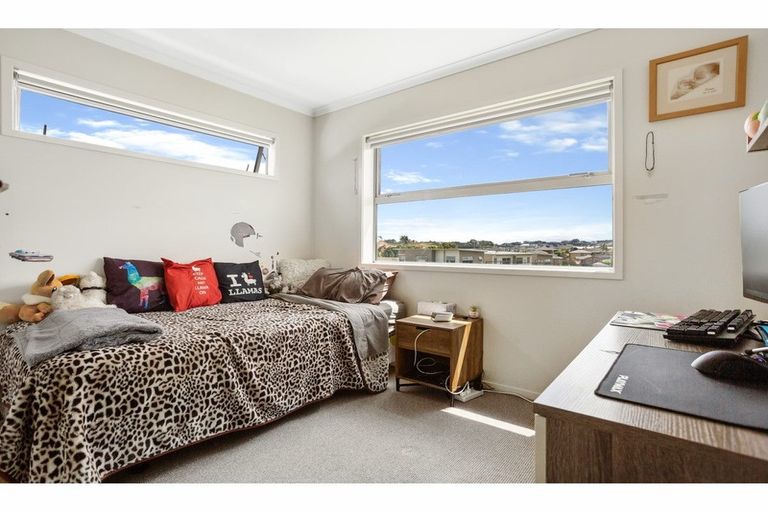 Photo of property in 128 Maire Road, Orewa, 0931