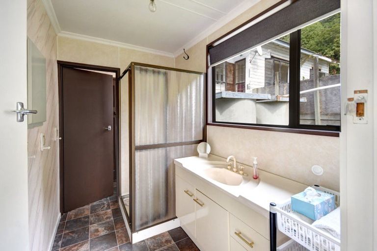 Photo of property in 25 Riverside Road, Taieri Mouth, Brighton, 9091