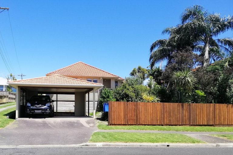 Photo of property in 17 Kawerau Avenue, Devonport, Auckland, 0624