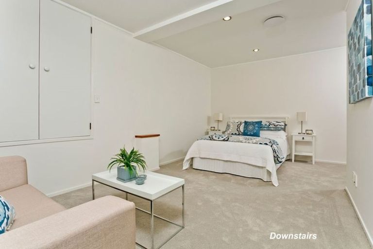 Photo of property in 88 Parr Terrace, Castor Bay, Auckland, 0620