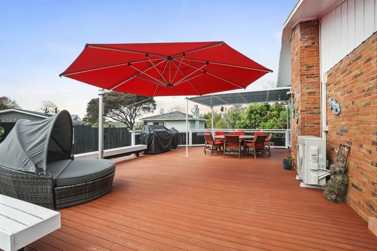 Photo of property in 19 Merchant Avenue, Te Atatu South, Auckland, 0610