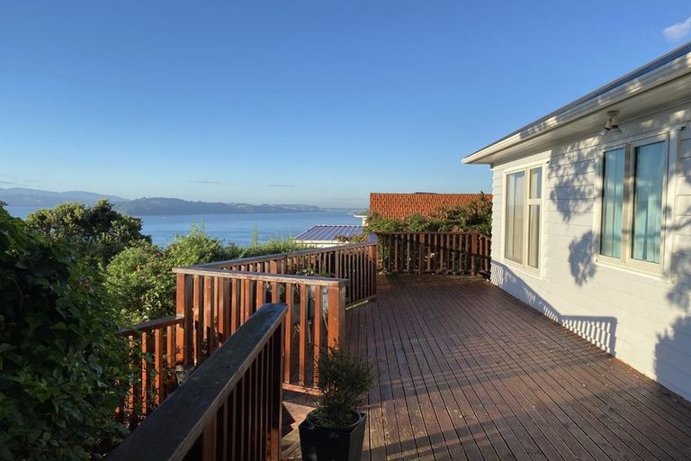 Photo of property in 43 Homebush Road, Khandallah, Wellington, 6035