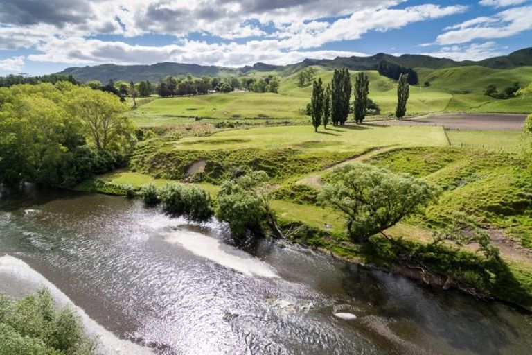 Photo of property in 540 Matangi Road, Matangi, Hamilton, 3284