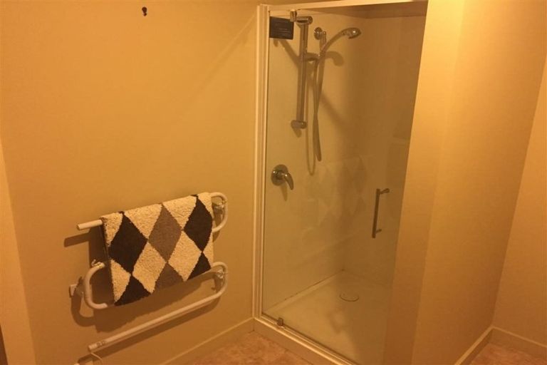 Photo of property in Mclean Towers, 1d/3 Shakespeare Road, Napier South, Napier, 4110