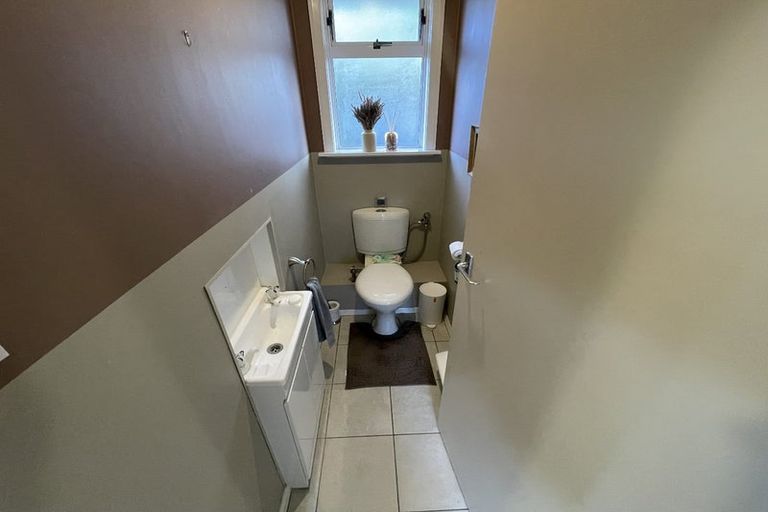 Photo of property in 26 Maple Grove, Maungaraki, Lower Hutt, 5010