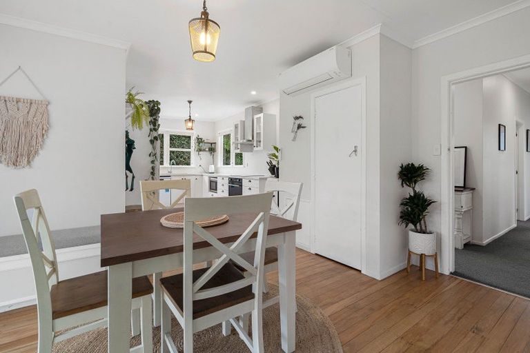 Photo of property in 12 East Street, Greytown, 5712