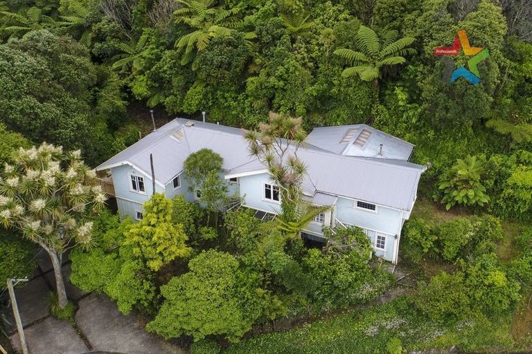 Photo of property in 261 Grounsell Crescent, Belmont, Lower Hutt, 5010