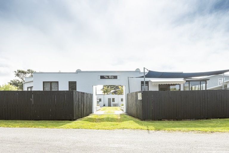Photo of property in 12 Moori Road, Waimarama, 4294