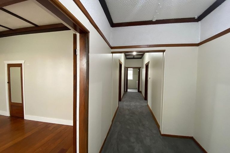 Photo of property in 3 High Street West, Waitara, 4320