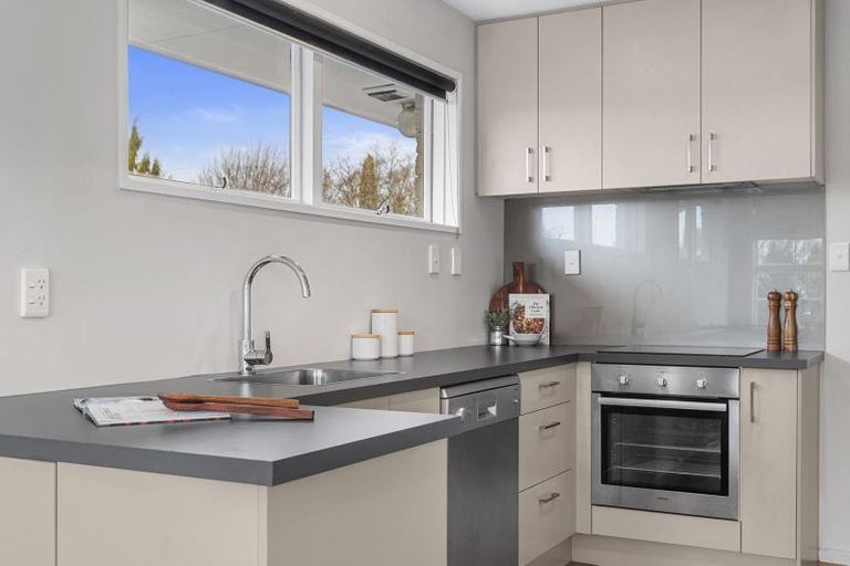 Photo of property in 1/43 Bucknell Street, Sockburn, Christchurch, 8042