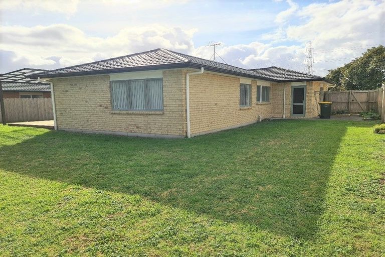 Photo of property in 71 Medvale Avenue, Flat Bush, Auckland, 2019