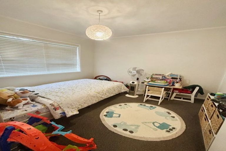 Photo of property in 1/31 Captain Scott Road, Glen Eden, Auckland, 0602