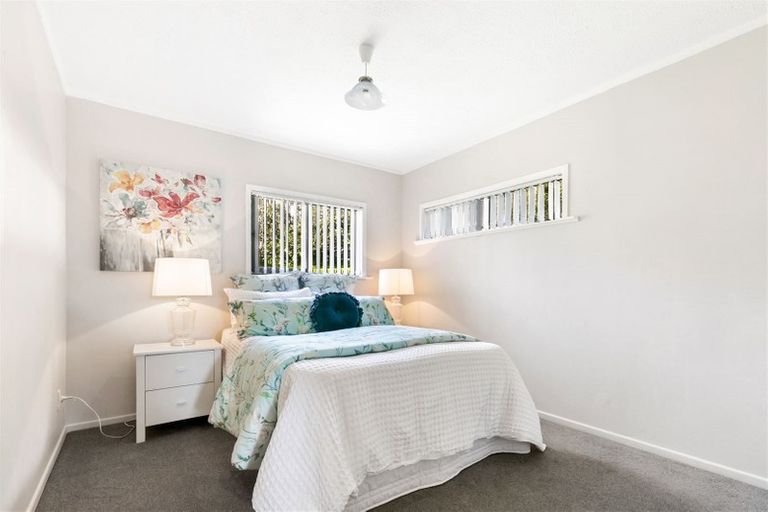 Photo of property in 131 Waimumu Road, Massey, Auckland, 0614