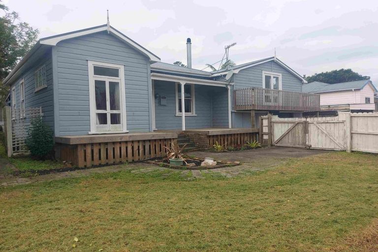 Photo of property in 32 Manaia Road, Portland, Whangarei, 0178
