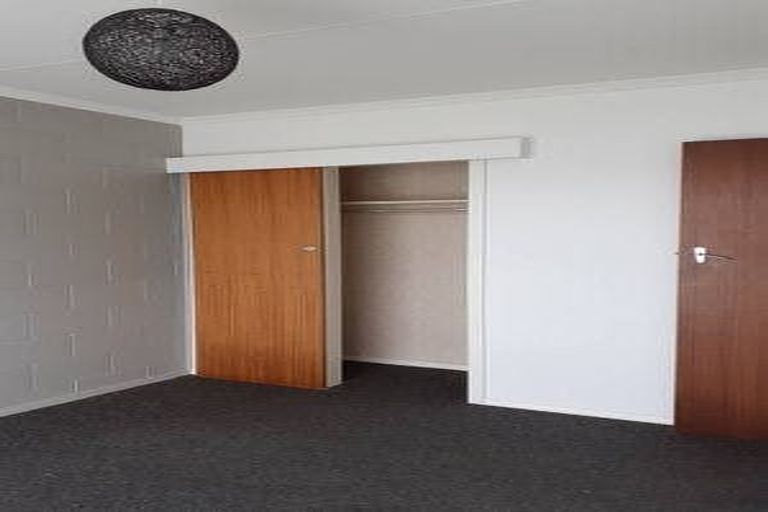 Photo of property in 5/6 Russell Street, Feilding, 4702