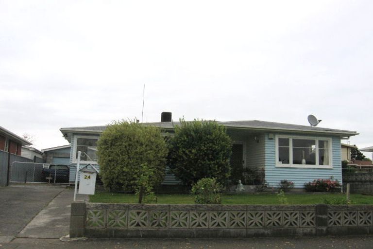 Photo of property in 24 Pembroke Street, Highbury, Palmerston North, 4412
