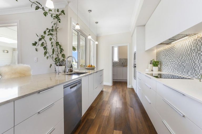 Photo of property in 49 Discovery Drive, Gulf Harbour, Whangaparaoa, 0930