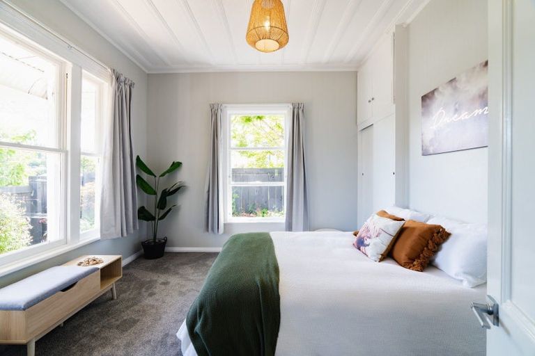 Photo of property in 1 Benfell Street, Green Island, Dunedin, 9018