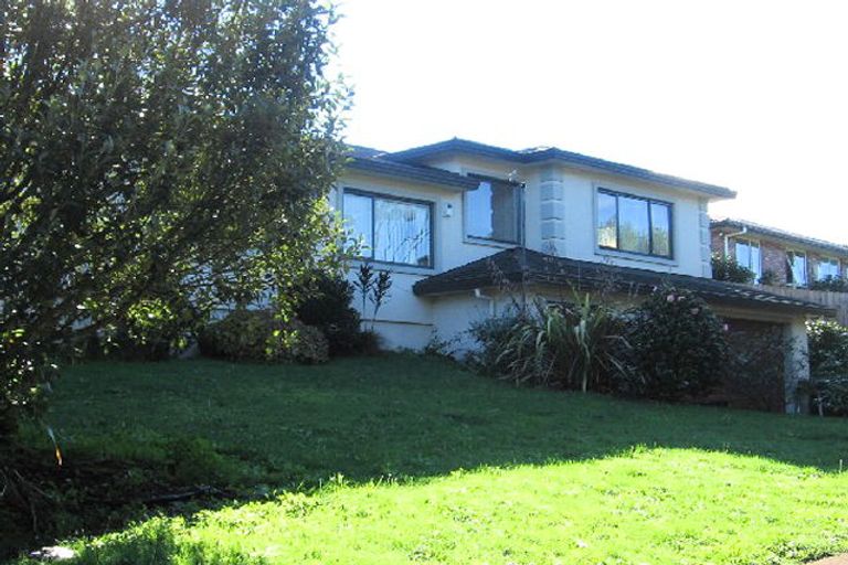 Photo of property in 3 Emerald Way, Rosedale, Auckland, 0632