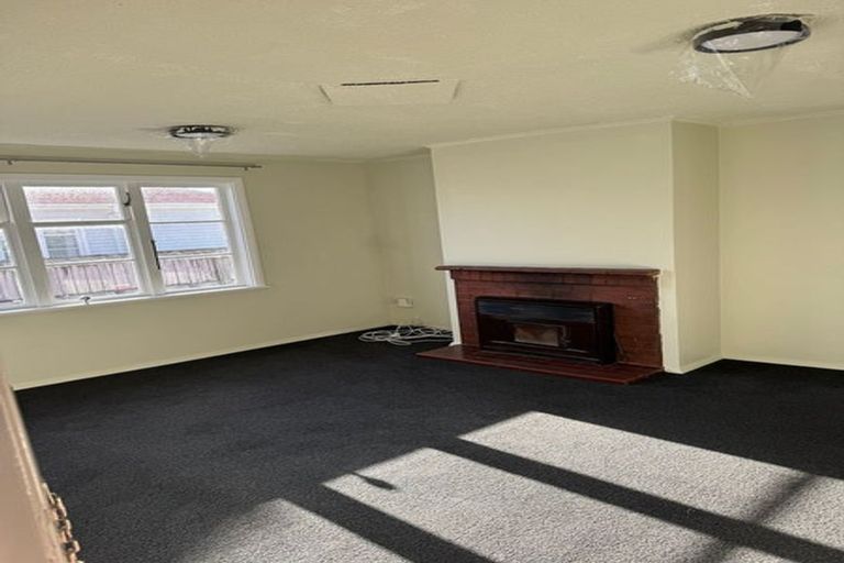 Photo of property in 35 Rangiora Avenue, Roslyn, Palmerston North, 4414