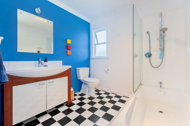 Photo of property in 46 School Road, Te Horo, Otaki, 5582