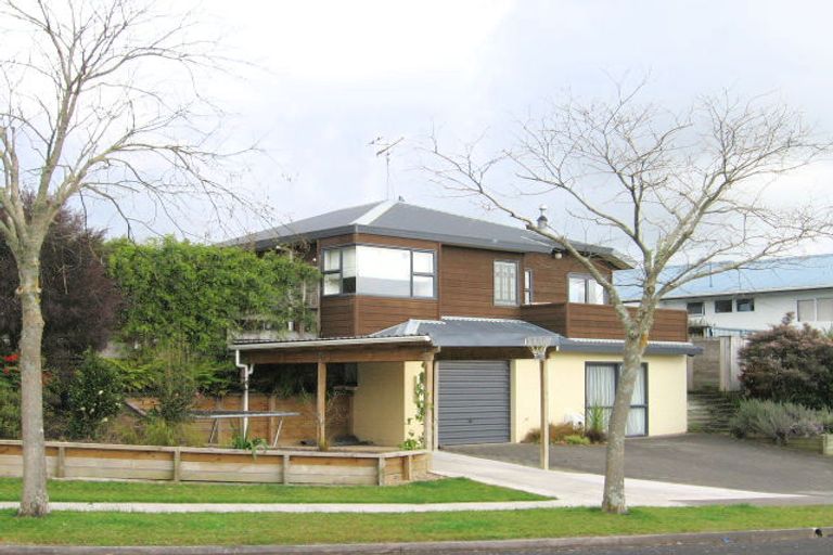 Photo of property in 40 Lansdowne Crescent, Glenview, Hamilton, 3206