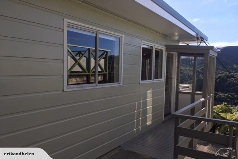 Photo of property in 58a Warwick Street, Wilton, Wellington, 6012