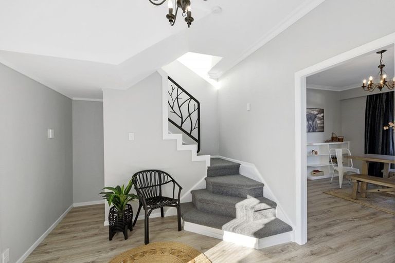 Photo of property in 35 Chester Street, Levin, 5510