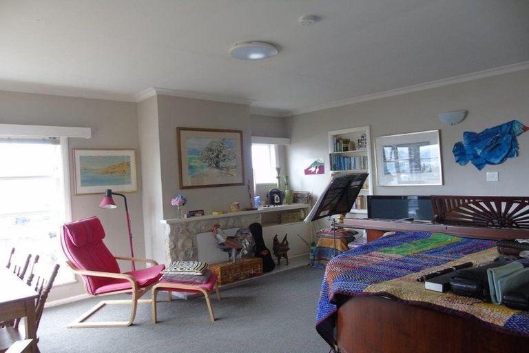 Photo of property in 16 Anderson Terrace, Mount Cook, Wellington, 6021