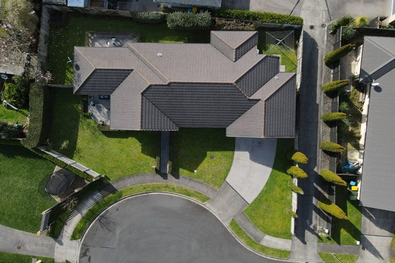 Photo of property in 16 Twin Willow Close, Cambridge, 3434