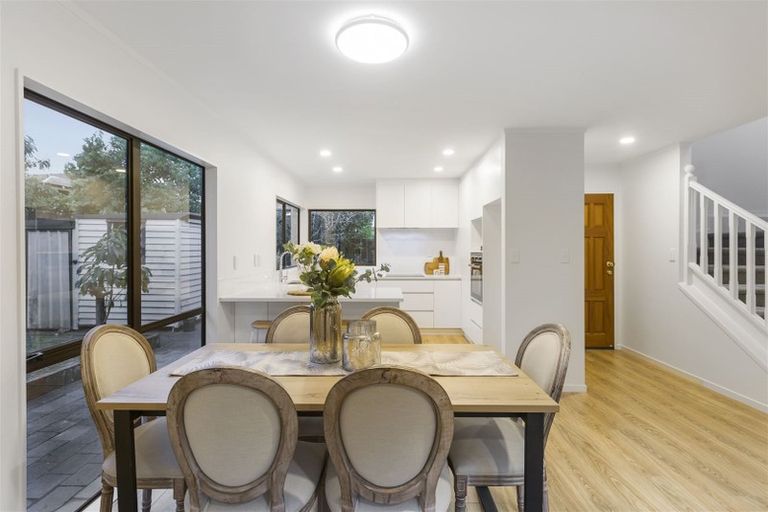 Photo of property in 1/13 Pinewood Grove, Botany Downs, Auckland, 2010