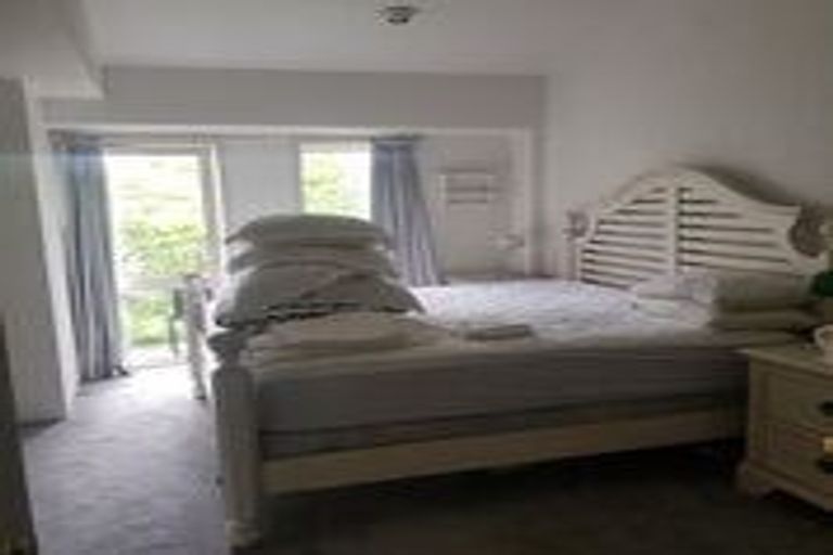 Photo of property in 14a Captain Scott Road, Glen Eden, Auckland, 0602