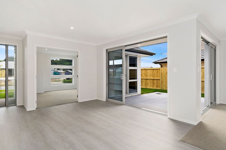 Photo of property in 41 Awataha Crescent, Pyes Pa, Tauranga, 3110