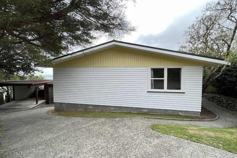 Photo of property in 6 Paua Place, Camborne, Porirua, 5026