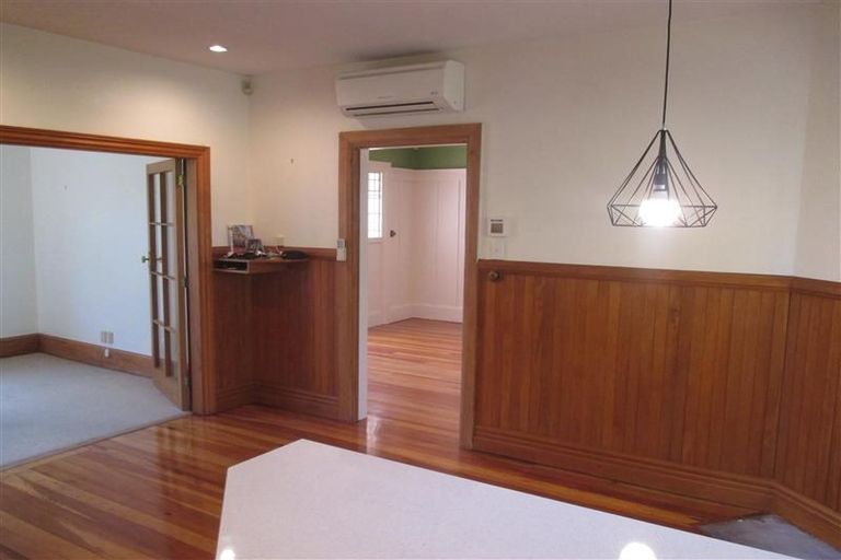 Photo of property in 38 Martin Avenue, Beckenham, Christchurch, 8023