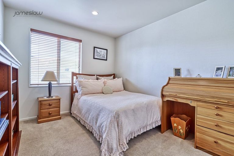 Photo of property in 260 Alec Craig Way, Gulf Harbour, Whangaparaoa, 0930