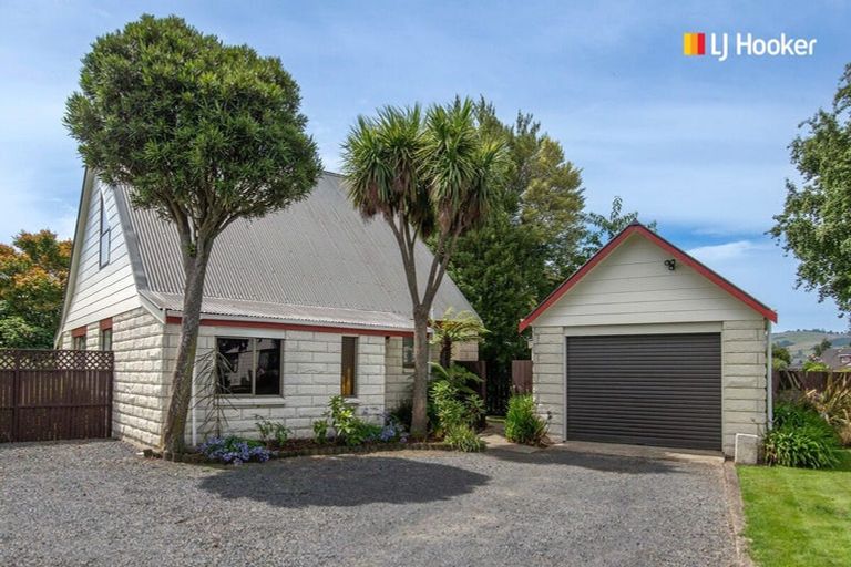Photo of property in 11 Cedar Crescent, Mosgiel, 9024