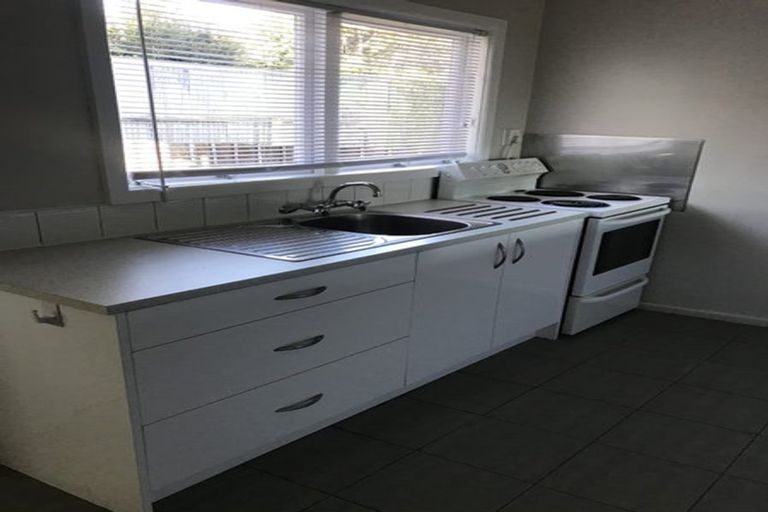 Photo of property in 3/1205 Karamu Road North, Mayfair, Hastings, 4122