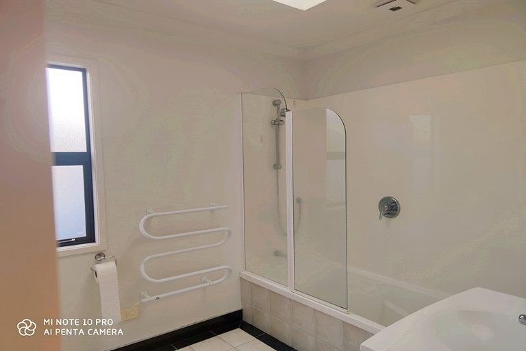 Photo of property in 103 Glendhu Road, Bayview, Auckland, 0629