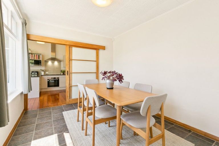 Photo of property in 54 Kilbirnie Crescent, Kilbirnie, Wellington, 6022