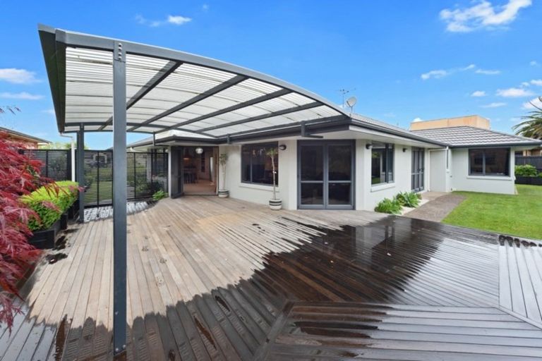 Photo of property in 14 Grasmere Court, Huntington, Hamilton, 3210