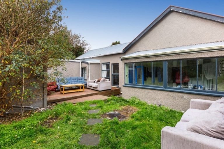 Photo of property in 132 Queen Street, North Dunedin, Dunedin, 9016