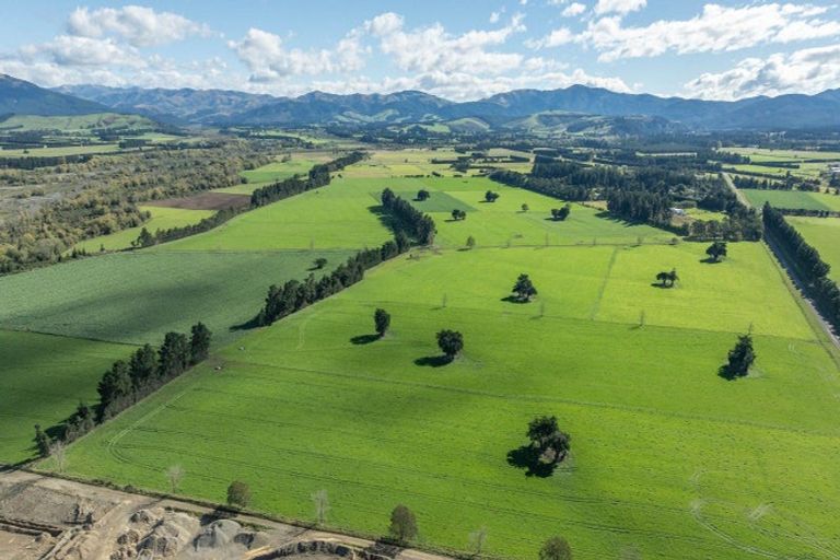 Photo of property in 375 Stonyflat Road, Loburn, Rangiora, 7472