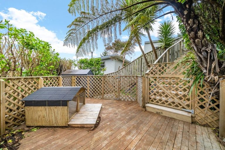 Photo of property in 15 Marjory Close, Broadmeadows, Wellington, 6035