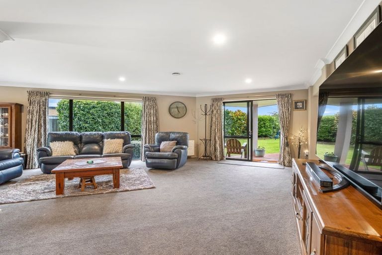 Photo of property in 142 Rangiora Woodend Road, Woodend, 7610