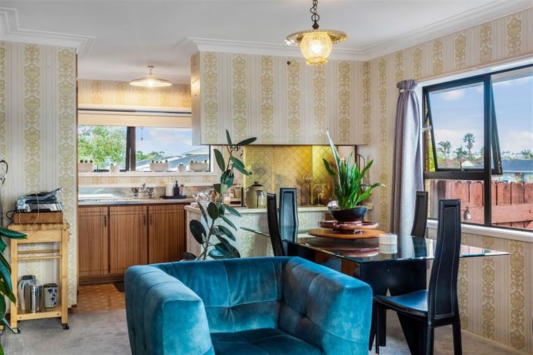 Photo of property in 65 Florence Avenue, Orewa, 0931